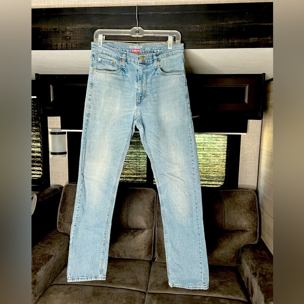 Denizen 232 Levi size 30x32 used good condition